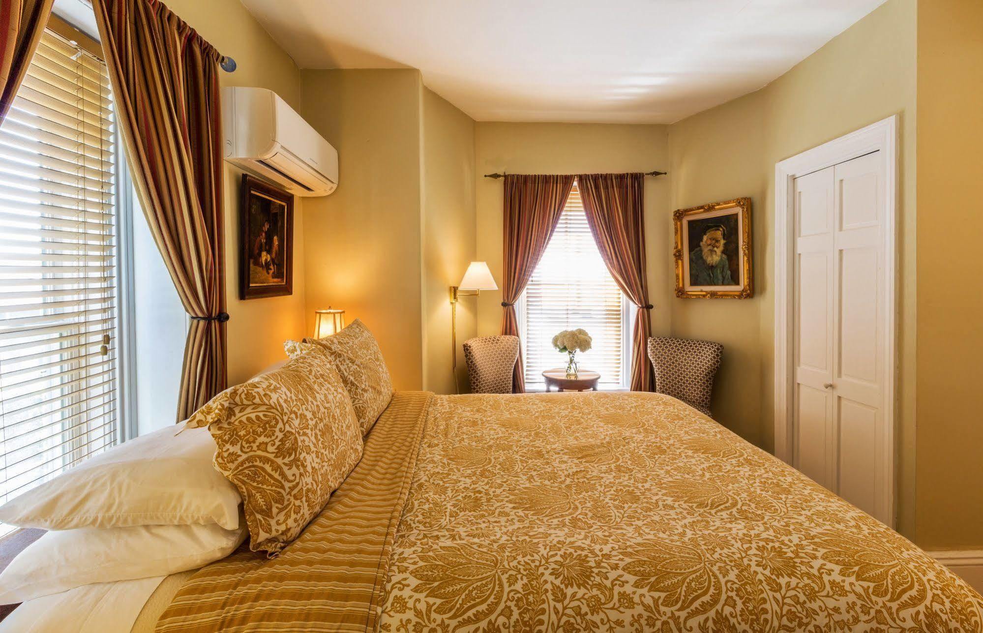 Prince Albert Guest House, プロビンスタウン エクステリア 写真